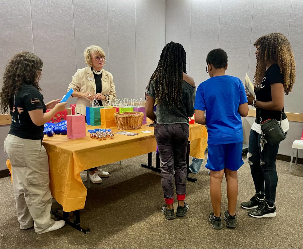 AZ Guinea Pigs Rescue at MKM event